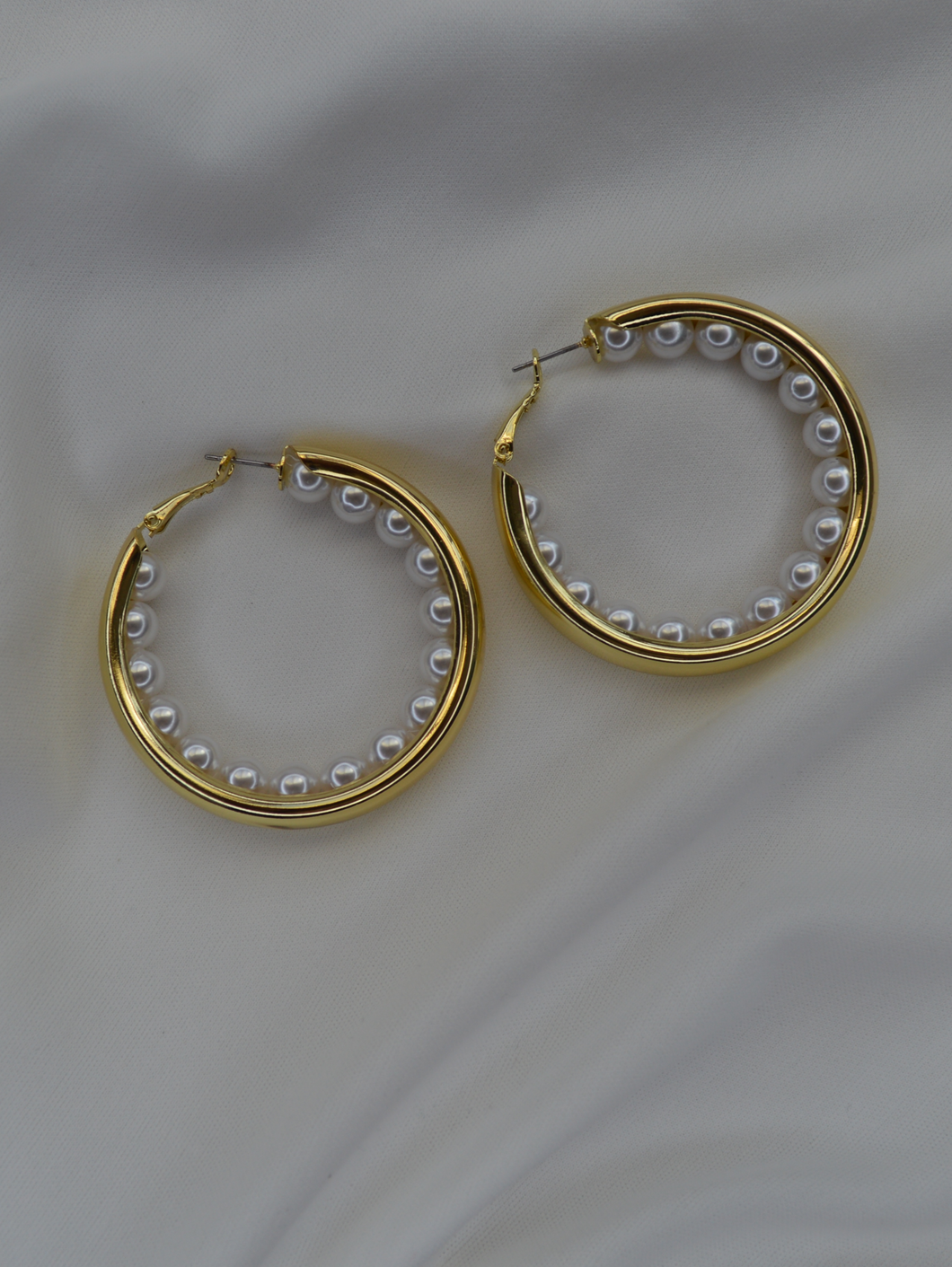 Inverted Pearl Gold Hoops