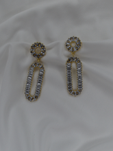 Load image into Gallery viewer, Oval Chandelier Drop Earrings
