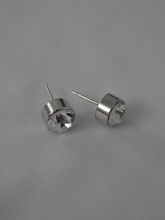 Load image into Gallery viewer, Gold Plated Circle Diamond Studs
